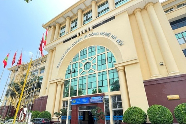 Kon Tum: Kỷ luật khiển trách Ban giám hiệu buông lỏng quản lý-2