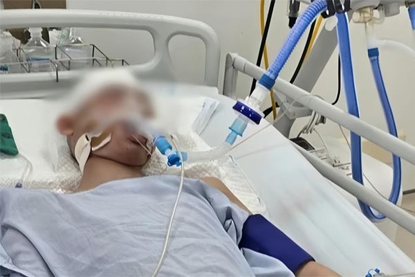 Vụ nam sinh lớp 8 bị đánh chết não ở Hà Nội: Tuyên phạt bị cáo 4 năm 9 tháng tù-2