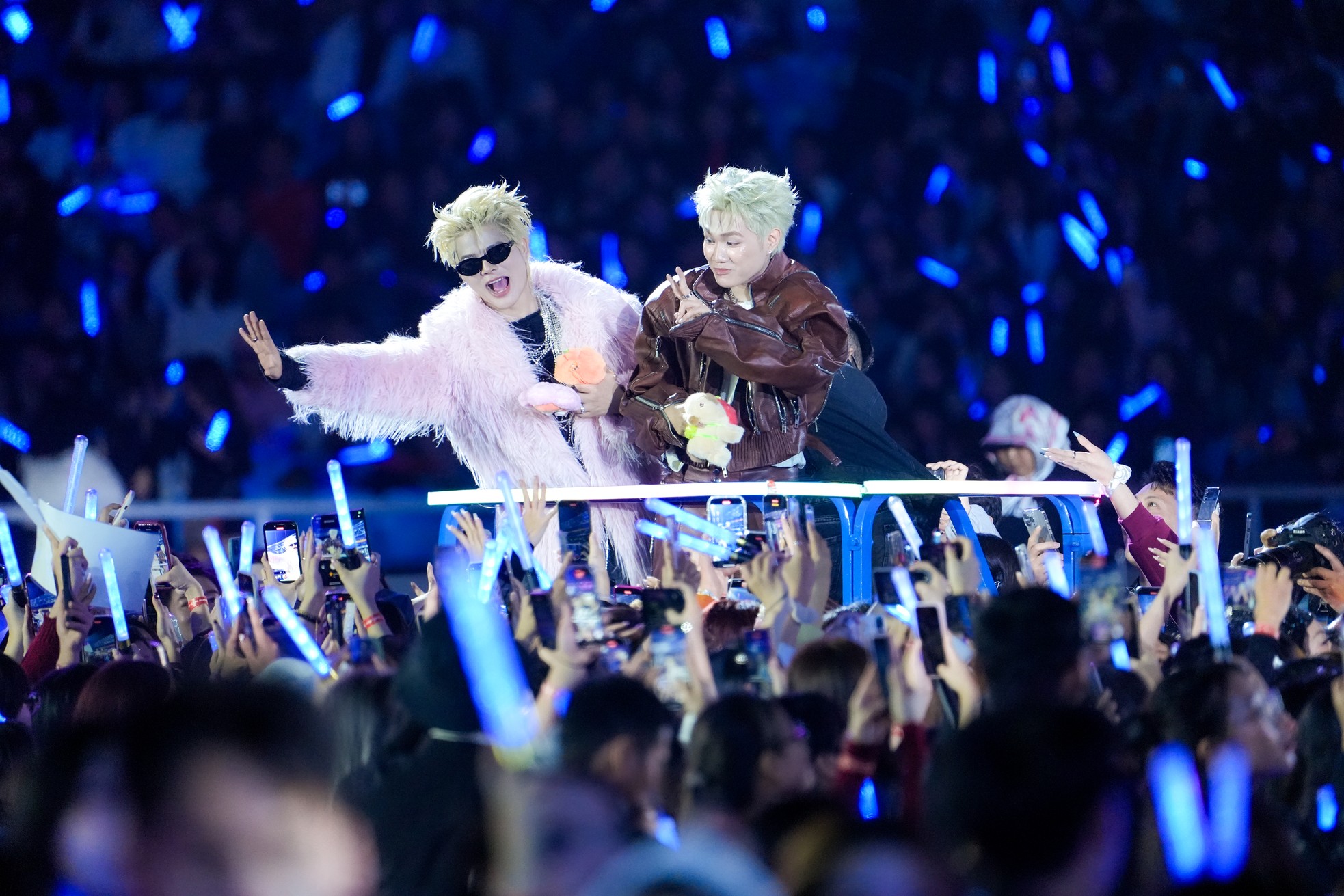 Concert Anh trai: Hay đấy, tốt đấy nhưng chưa vội mừng-3