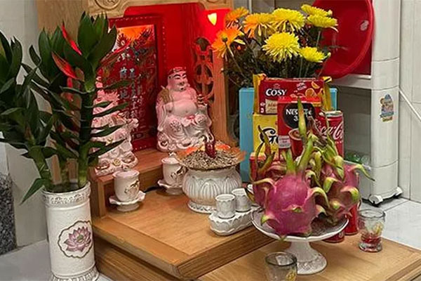 Vì sao người xưa nói không nên thắp hương buổi tối?-2