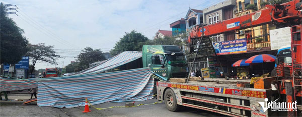 Học sinh tử vong thương tâm trên đường đi viếng bạn cùng lớp-1