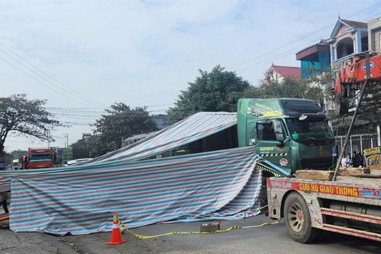 Học sinh tử vong thương tâm trên đường đi viếng bạn cùng lớp