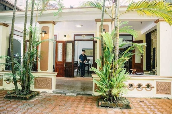 Cơ ngơi triệu đô” của sao Việt: Cận cảnh biệt thự 500m2 ở Huế của Long Nhật-1