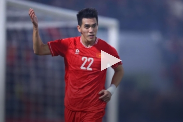 Nguyễn Xuân Son gây ấn tượng mạnh ở ASEAN Cup 2024-4