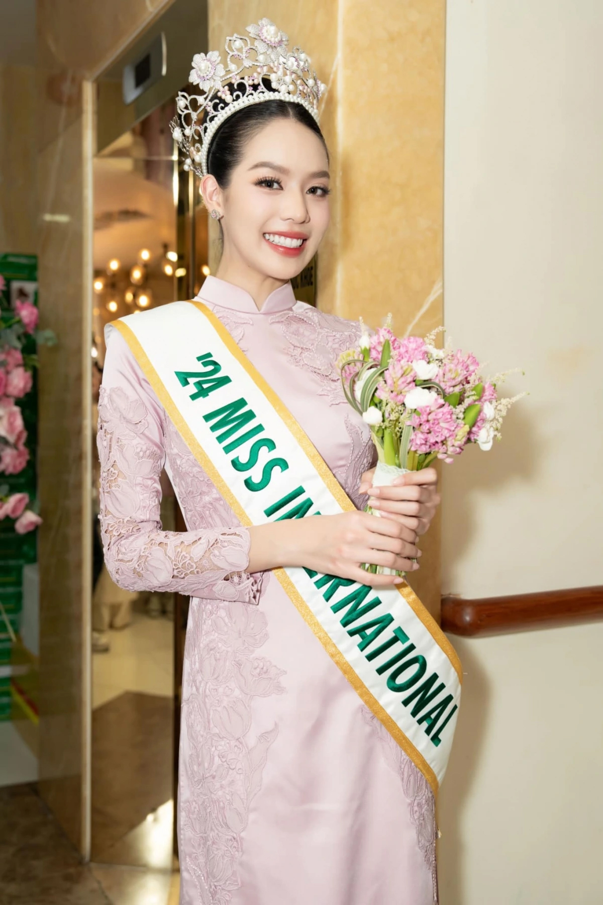 Thời trang của Thanh Thủy sau khi đăng quang Miss International 2024-8