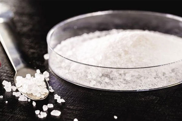 Cặp vợ chồng đầu độc 2 con rồi treo cổ tự tử-2