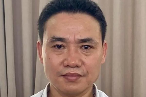 Hình ảnh các bị cáo được dẫn giải đến phiên tòa chuyến bay giải cứu giai đoạn 2-6