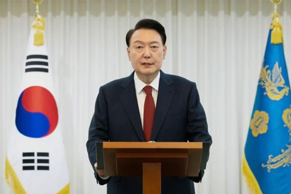 Điều tra viên Hàn Quốc xin lệnh bắt giữ Tổng thống Yoon Suk-yeol-2