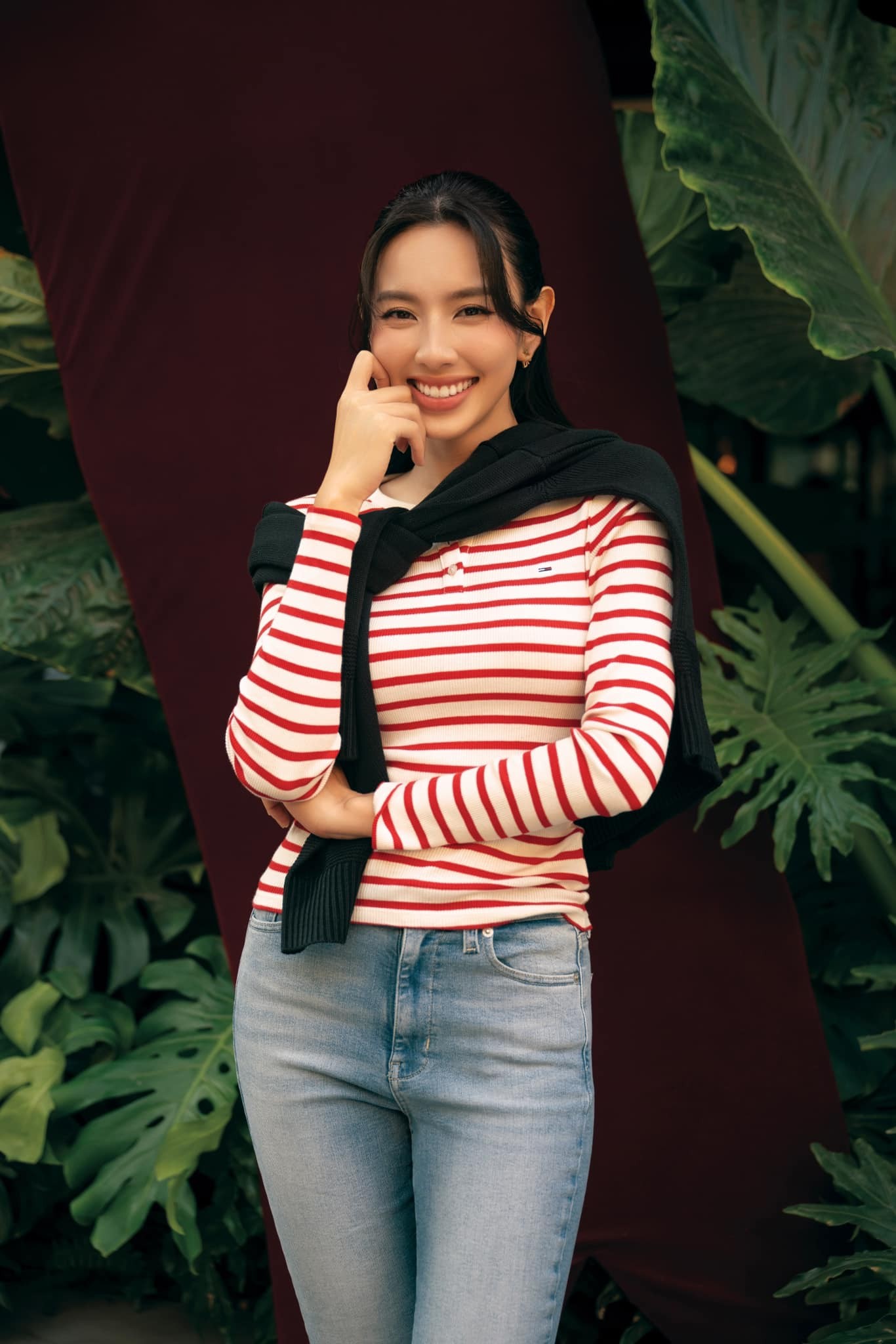 Thời trang đón Giáng sinh của các Hoa hậu Việt: Thanh Thủy xinh như công chúa-9