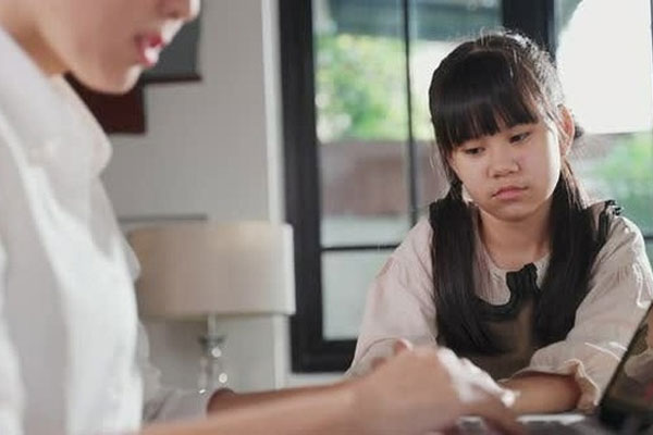 Dòng chia sẻ của nữ sinh lớp 9 trong group phụ huynh khiến nhiều người nặng lòng: Giờ cháu làm gì cha mẹ cũng mặc kệ-2