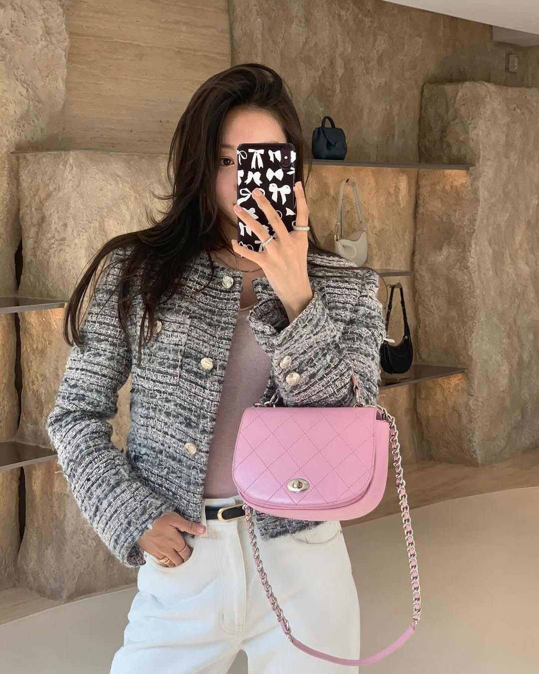 Tham khảo cách diện áo khoác vải tweed đẹp từ Đặng Thu Thảo, Đỗ Mỹ Linh-7