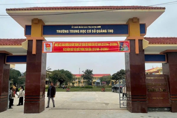 Chủ tịch UBND tỉnh yêu cầu hủy quyết định kỉ luật 1 hiệu trưởng-1