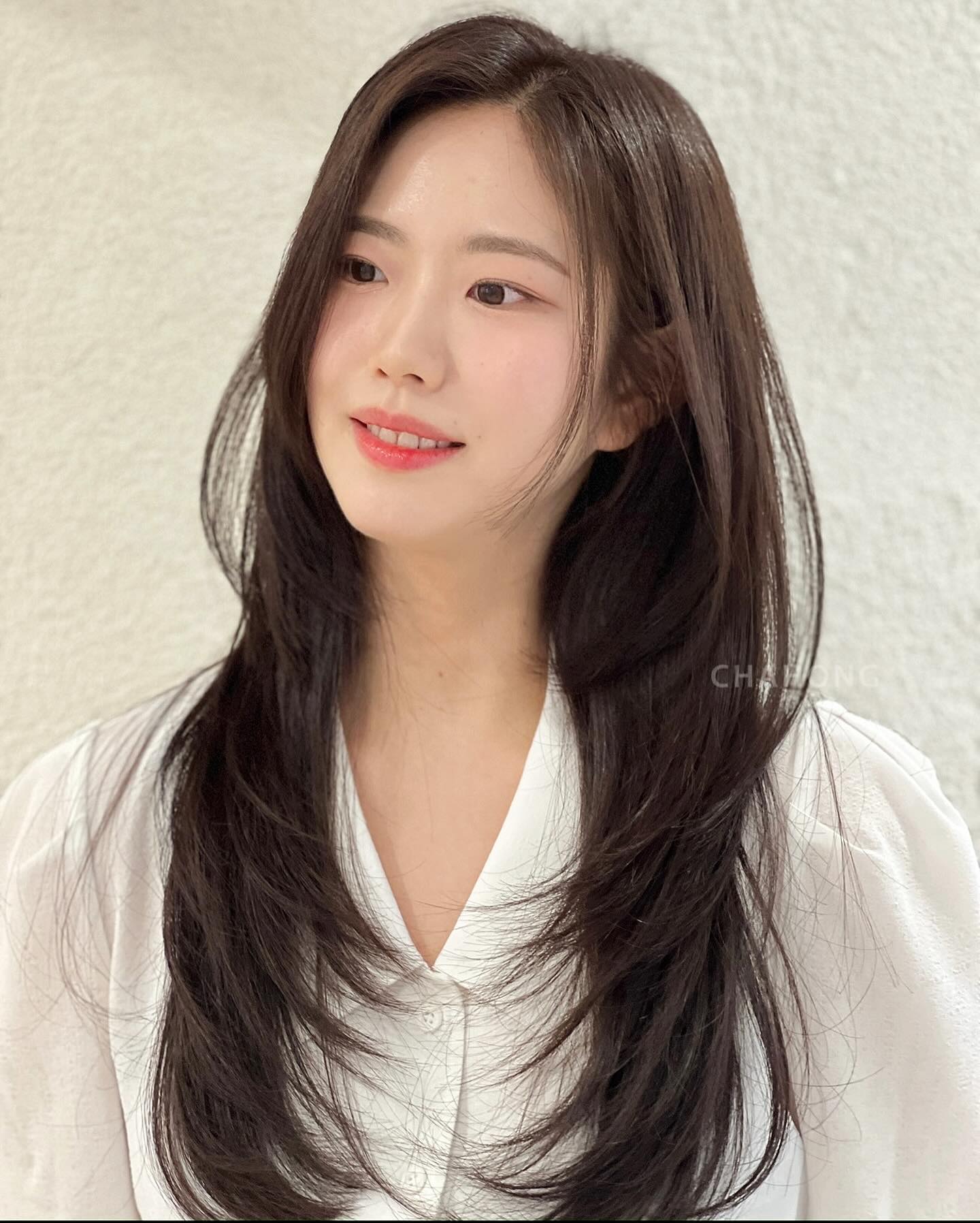 5 kiểu tóc layer giúp gương mặt nhỏ hơn, nâng tầm nhan sắc đón Tết-10