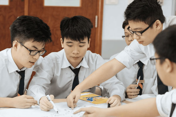 Dự báo 3 ngành học mới được săn đón, lương cao nhất 1,5 tỷ đồng/năm-2