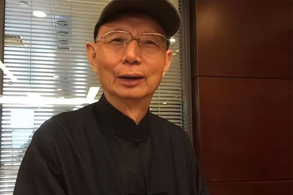 Bán nhà, gom cả tiền tiết kiệm, vợ chồng già chi 21 tỷ đồng chuyển vào viện dưỡng lão ở, chưa được bao lâu thì có nguy cơ mất trắng-2