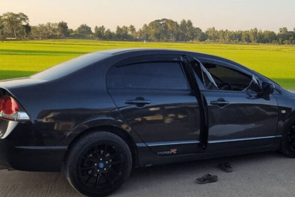 Bị yêu cầu chuyển trường, nam thanh niên sát hại cha mẹ-2