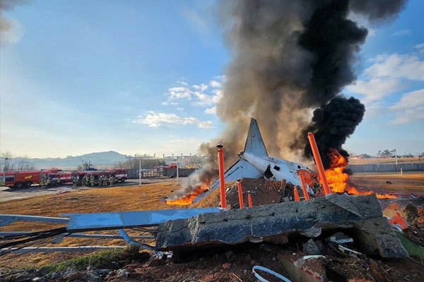 Máy bay Jeju Air cố gắng bay vòng để hạ cánh trước khi gặp nạn-2