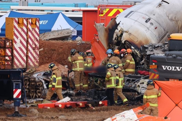 Cả Hàn Quốc chìm trong đau thương, tuyên bố quốc tang 7 ngày tưởng niệm các nạn nhân vụ nổ máy bay tại sân bay quốc tế Muan-2