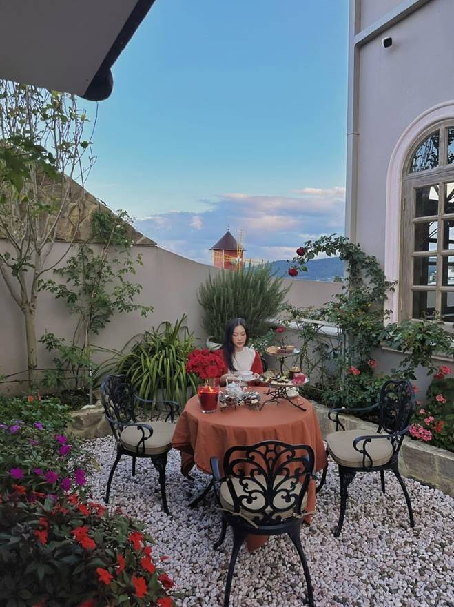 Mê mẩn lâu đài” đẹp như mơ của hoa hậu Thu Hoài-14