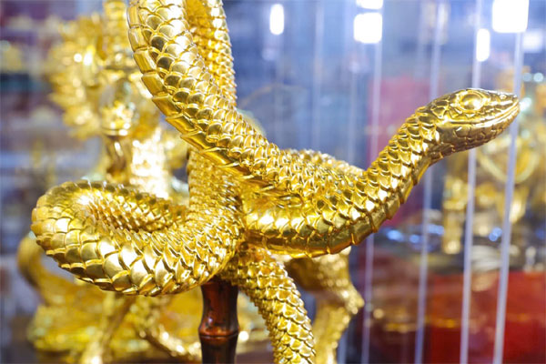 Linh vật rắn của nghệ nhân Quảng Trị lại gây sốt-5