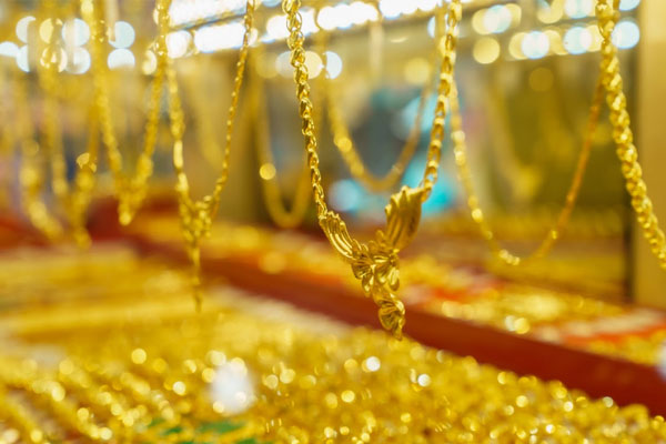 Giá vàng miếng SJC, vàng nhẫn 99,99 đồng loạt giảm-2