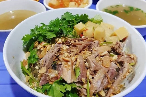 Vì sao các đầu bếp thường bỏ đá lạnh vào nồi nước hầm xương?-3