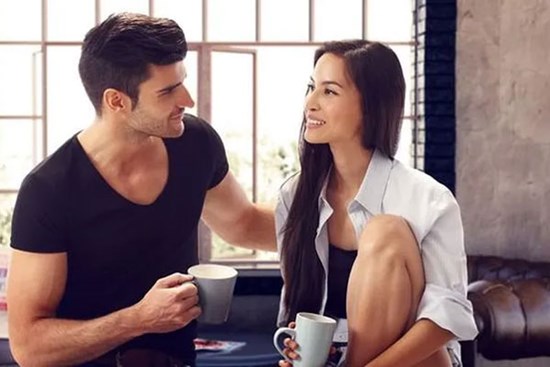 4 cung hoàng đạo 'thả thính' đỉnh cao, họ đã 'chấm' ai thì người đó khó thoát
