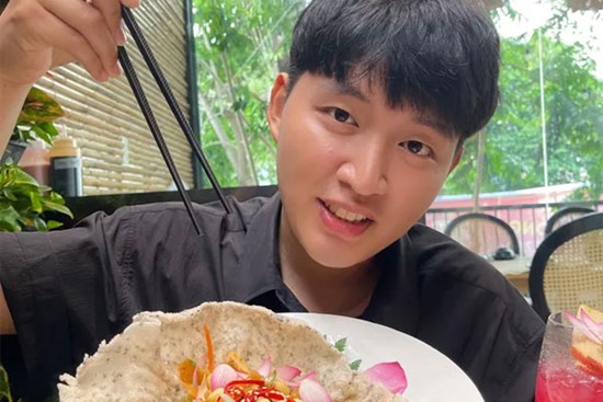 Chàng trai Hàn Quốc mê Việt Nam, nhớ mãi lần đầu ăn Tết nhà bạn