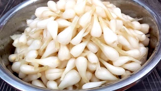 Cách làm củ kiệu chua ngọt đơn giản-1