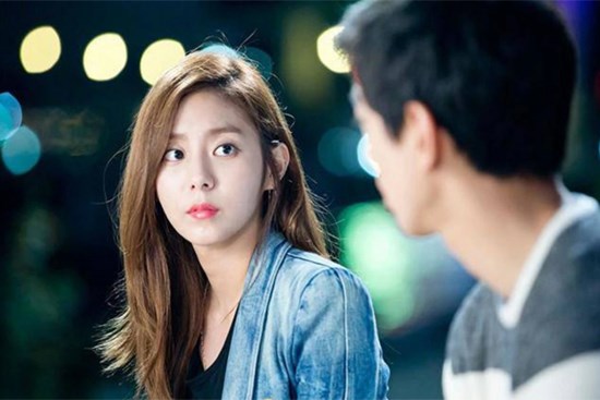 Chưa cưới, mẹ bạn trai đã bắt tôi cung phụng anh như ông hoàng