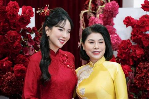 MC Mai Ngọc công khai ảnh lễ đón dâu: Chính thức khoe dung mạo và gia thế chồng, 1 chi tiết gây choáng!-15