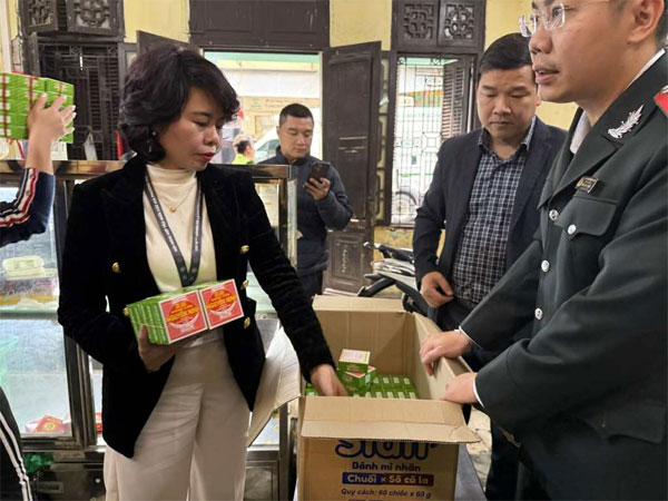 Vụ bánh cốm Nguyên Ninh bị tạm dừng hoạt động vì bẩn: Chủ cơ sở nói gì?-2