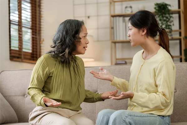 Tôi sợ hãi mỗi khi ở gần bố-2