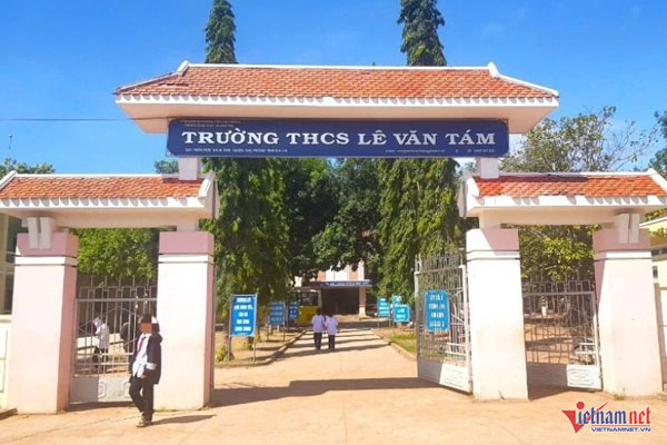 Quan hệ bất chính với vợ người khác, trung tá công an ở An Giang bị cách chức-1