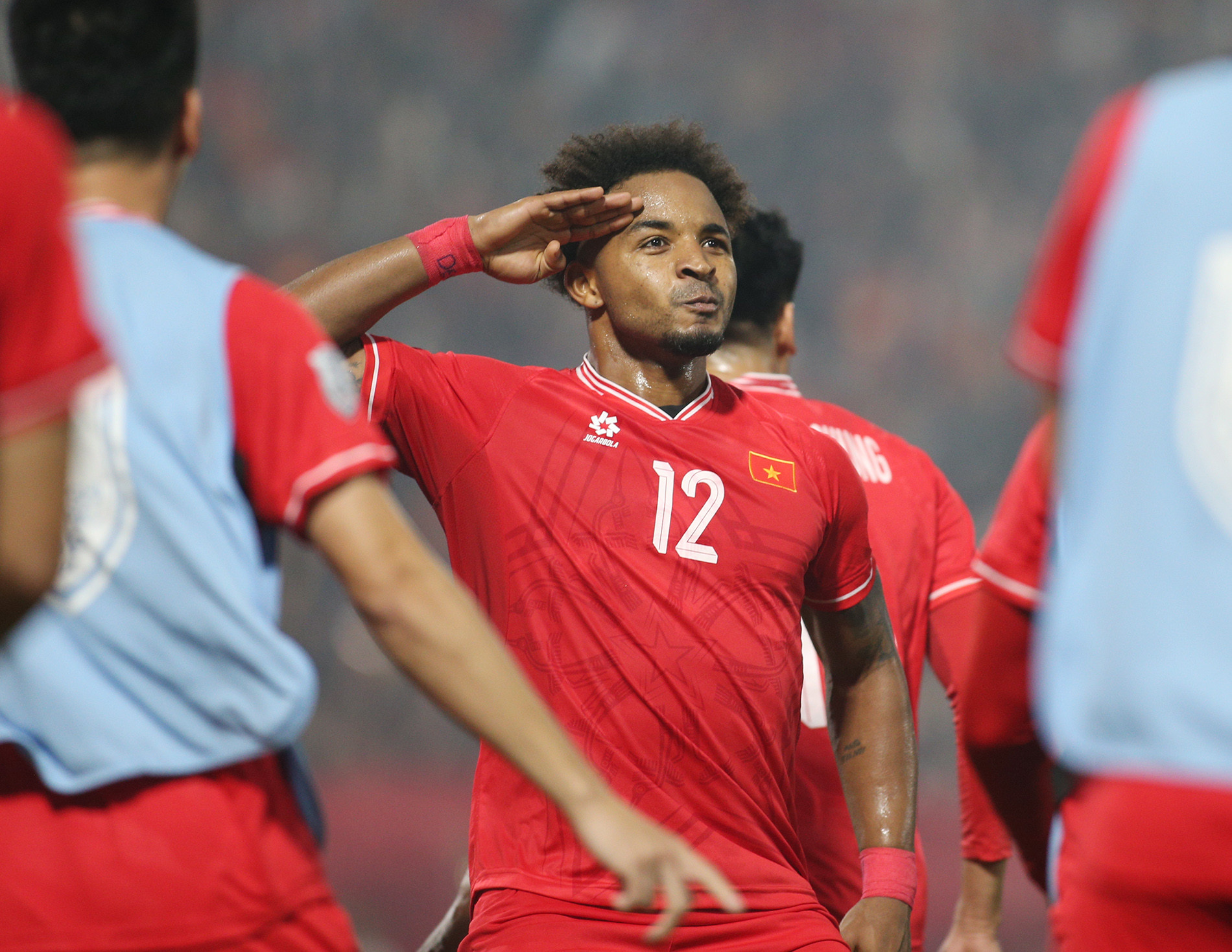 Tuyển Việt Nam: Một lời cảm ơn Xuân Son là không thể đủ-2