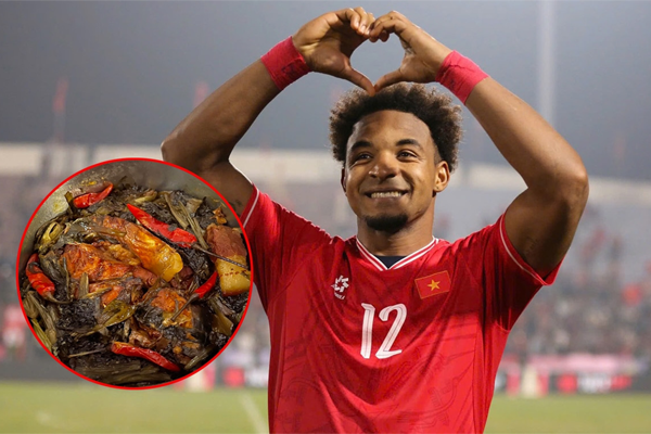 Xuân Son hát Quốc ca sau khi phẫu thuật, nói một câu về bánh chuối khiến tất cả bật cười-2