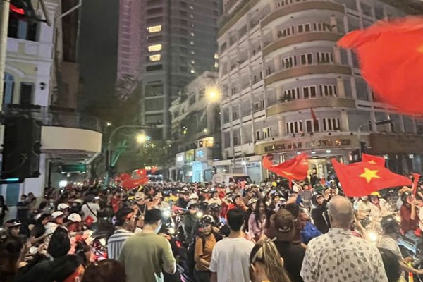 Báo Thái Lan bất ngờ tố trọng tài thiên vị tuyển Việt Nam khiến đội nhà phải chịu bất công”-2