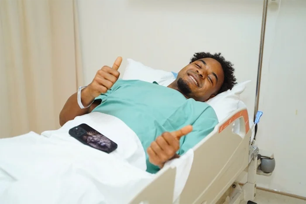 Madam Pang trả viện phí cho Xuân Son ở Thái Lan, VFF lo toàn bộ chi phí điều trị-2