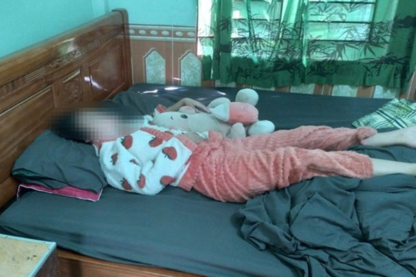 Nữ sinh lớp 7 ở Long An bị bạn đánh và lột đồ trong khu dân cư vắng người-2