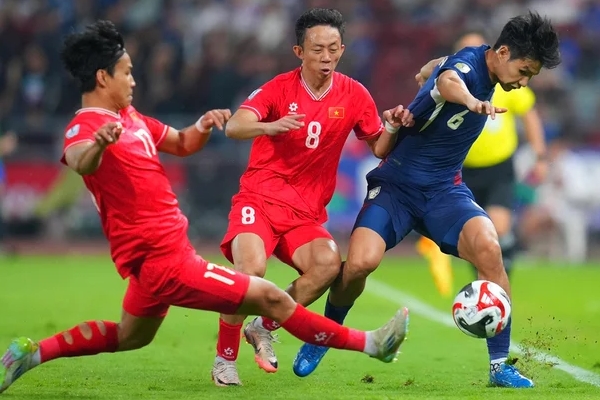 Ái nữ duy nhất nhà tỷ phú Madam Pang: Sở hữu 2 bằng cử nhân, 24 tuổi đã giữ chức Phó chủ tịch-5