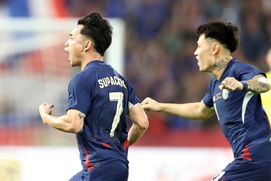 Pha lập công của Supachok dẫn đầu danh sách Bàn thắng đẹp nhất ASEAN Cup: 'Khen cho...'