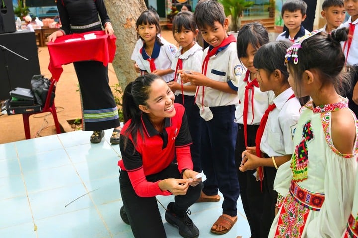 HHen Niê có gì sau 7 năm đăng quang Hoa hậu Hoàn vũ Việt Nam?-7