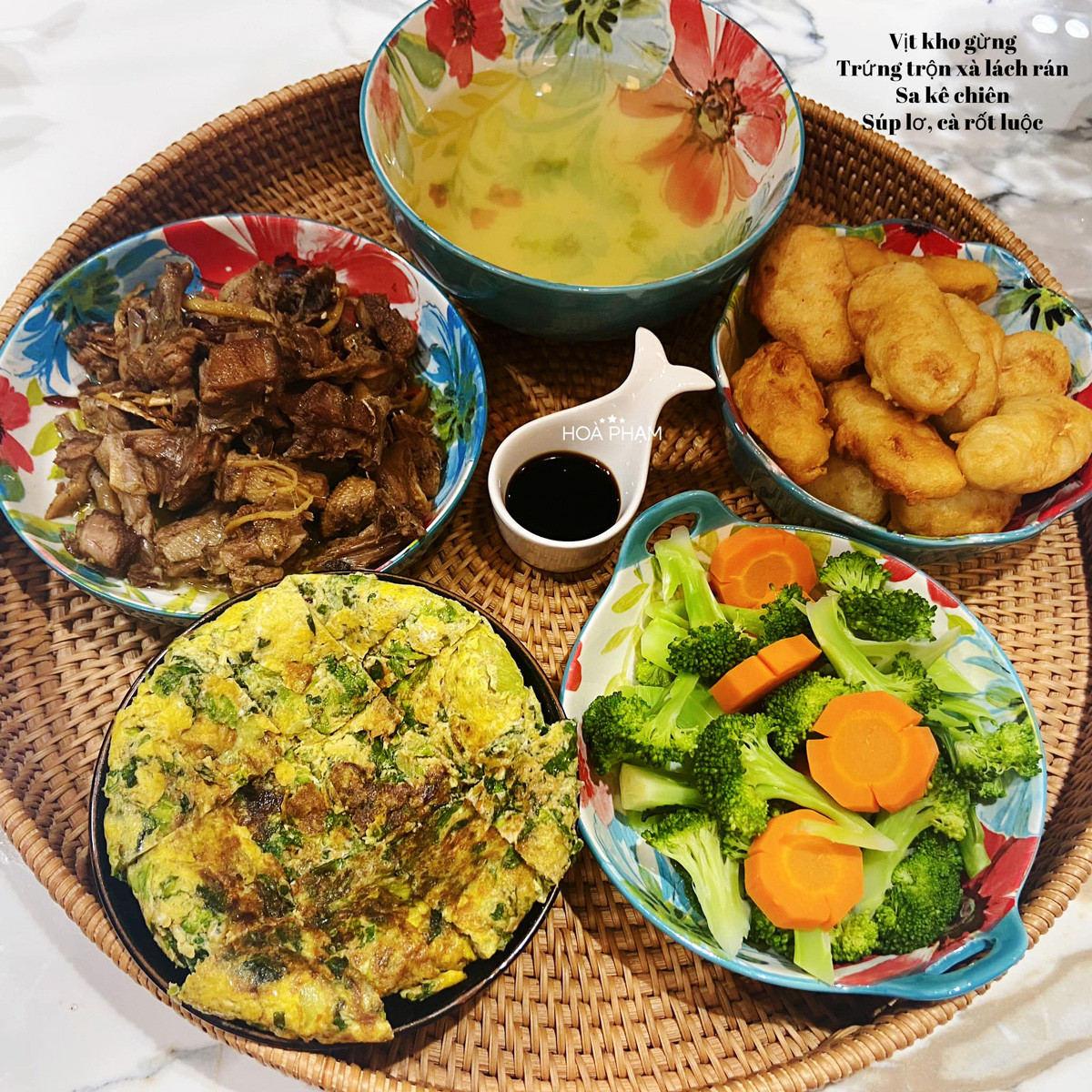 Mẹ đảm gợi ý loạt mâm cơm 4 người ăn, chị em khỏi vắt óc nghĩ món-19