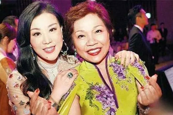 Xem phim Sex Education, người đàn ông sắp ly hôn như tôi đã bật khóc: Hôn nhân có thể tan vỡ, nhưng đừng bao giờ làm điều này với con!-2