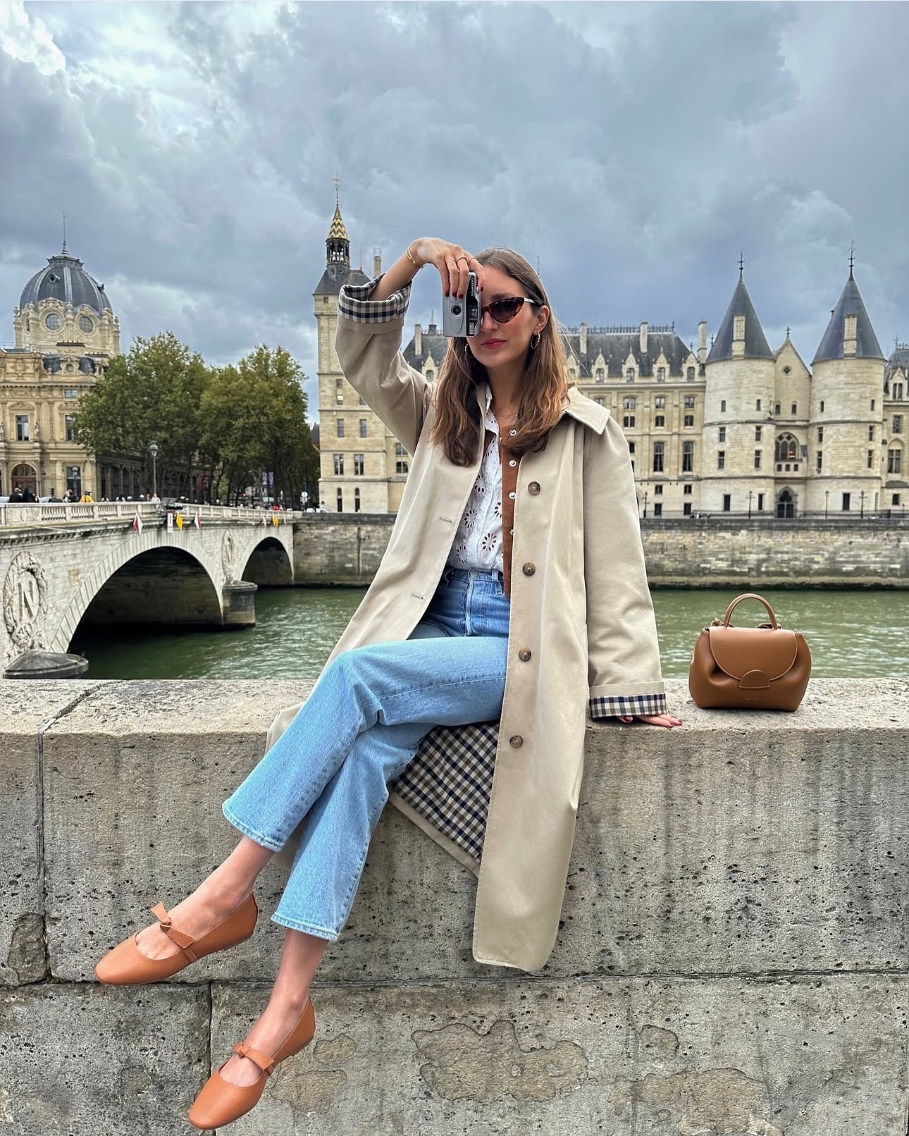 4 món thời trang tối giản giúp chị em mặc đẹp như phụ nữ Pháp-8