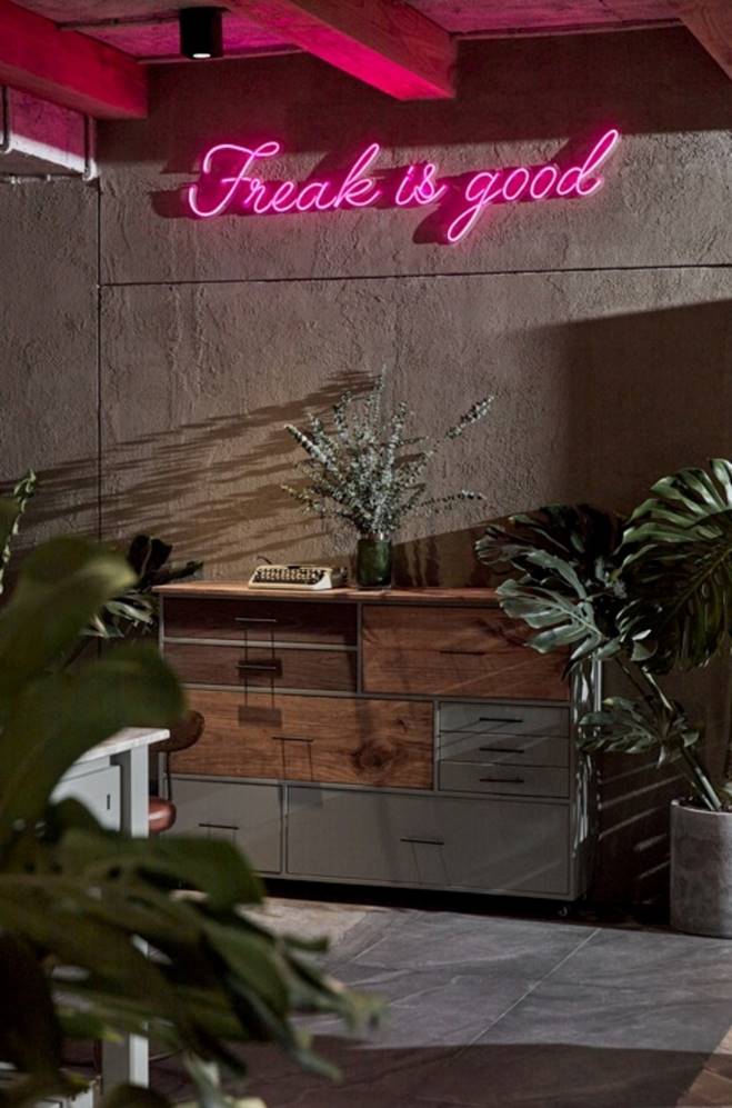 Cơ ngơi triệu đô” của sao Việt: Penthouse 300m2 của Khởi My – Kelvin Khánh có gì?-2