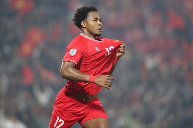 Nguyễn Xuân Son phải đóng bao nhiêu tiền thuế thu nhập khi được tặng ô tô?-1