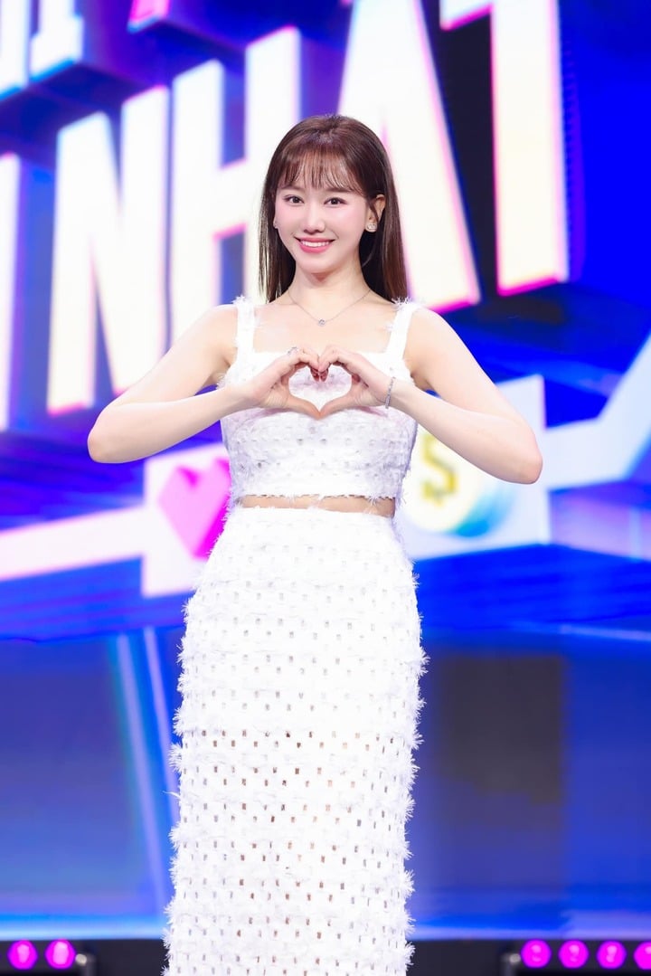 Hari Won tiết lộ Trấn Thành đáng yêu nhất khi ngủ-1