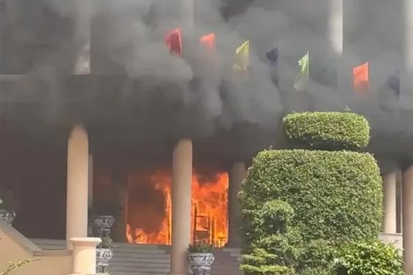 Tin mới vụ cháy trụ sở UBND tỉnh Bình Phước-3