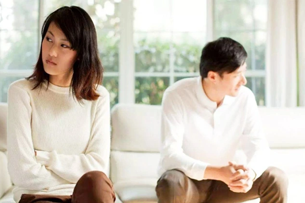 13 năm chung sống hạnh phúc, vợ trở mặt ngay sau khi con trai riêng trở về sống chung-3